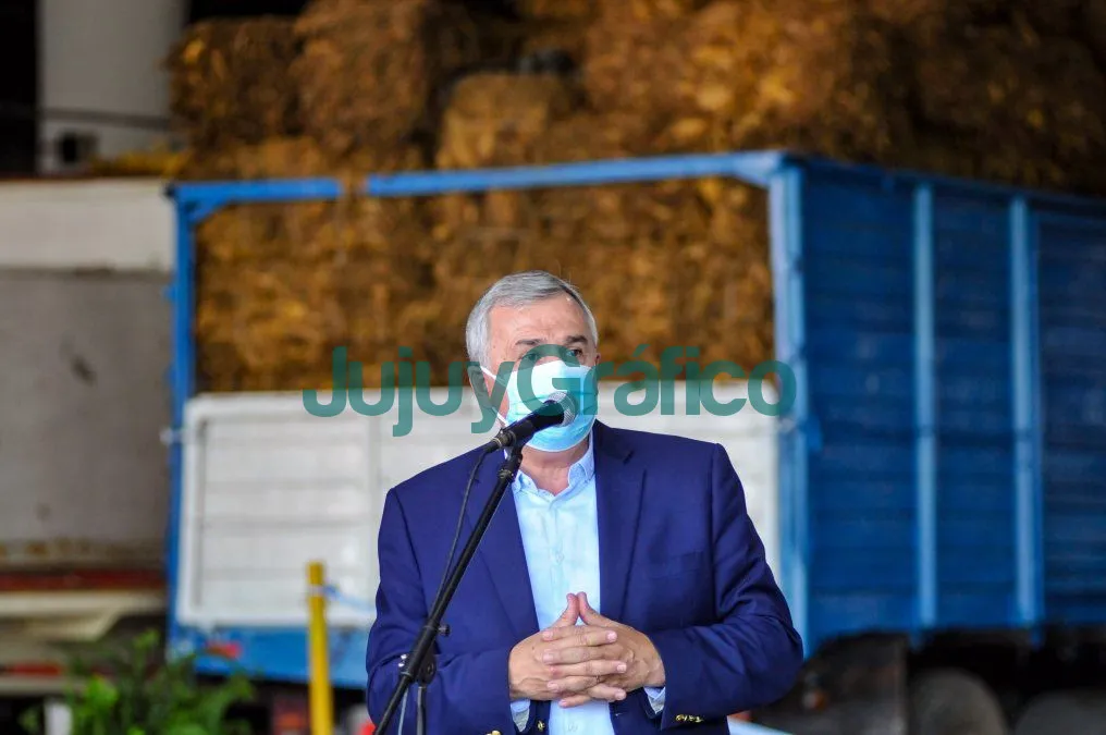 Morales reafirmó el compromiso con el sector tabacalero 3 Morales reafirmo el compromiso con el sector tabacalero 1