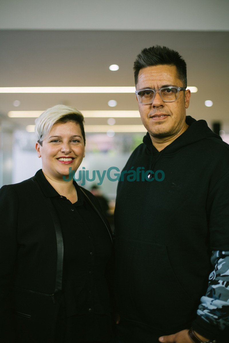 Pamela Scheurer y Andres Jara Werchau fundadores Nubimetrics