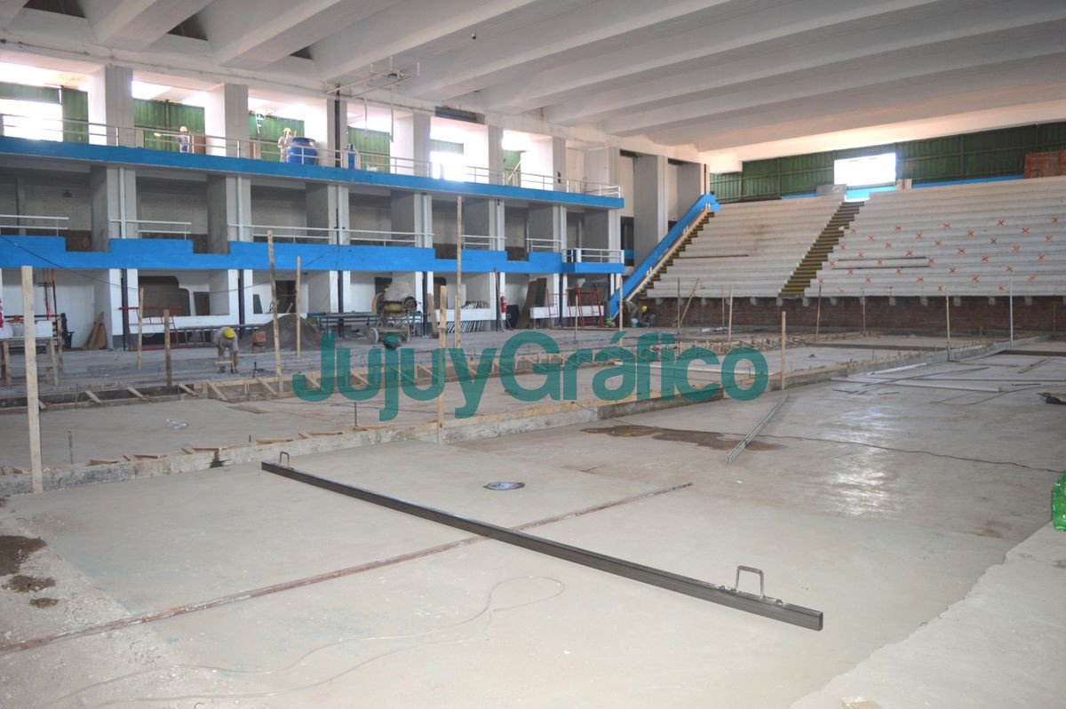 Rotacion de cancha y nuevo ingreso en el Estadio de Federacion 1