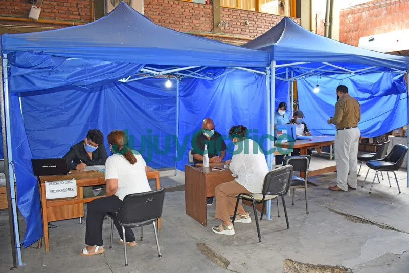 Testeo y vacunacion COVID 19 en el IVUJ 3