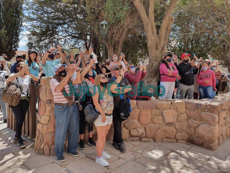 80% de ocupación en el inicio de la temporada turística de verano 5 turistas en Humahuaca