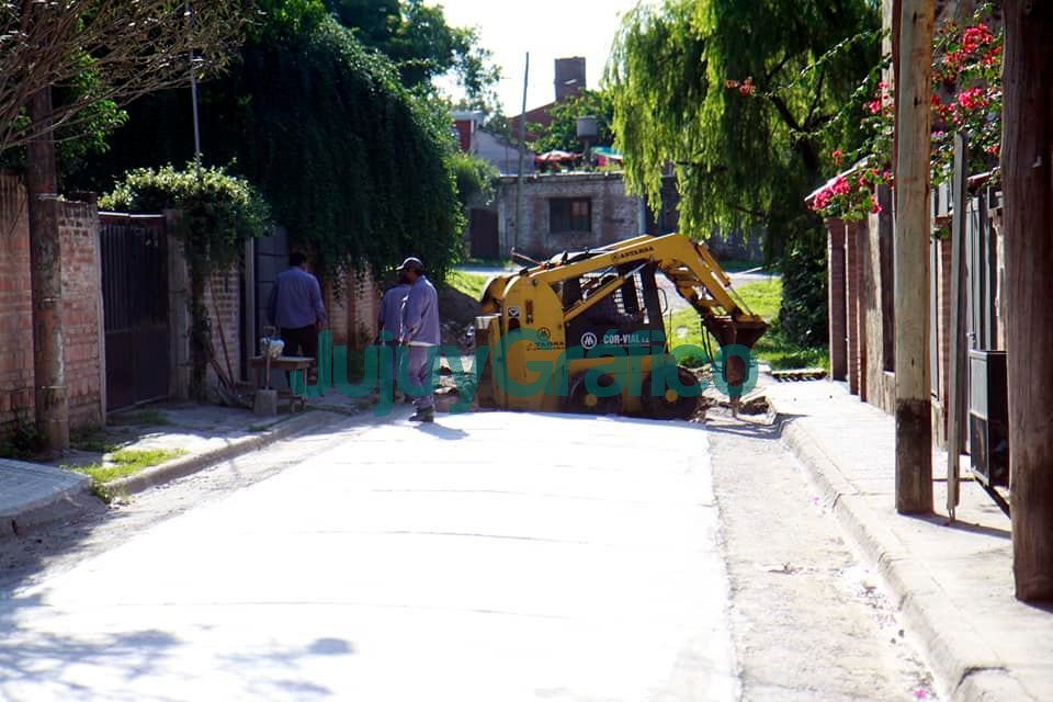 “Chuli” Jorge paseó por la obras de calle La Cortadera en Los Perales 2 Chuli Jorge paseo por la obras de calle La Cortadera en Los Perales 3