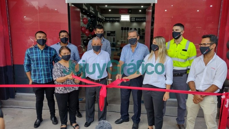 Corte de cintas Apertura Disensa Max en Ldor. Gral. San Martin Jujuy 1...