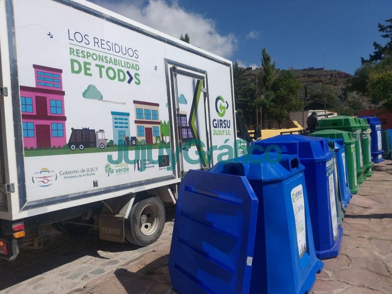 GIRSU entrego en Quebrada puntos limpios de reciclaje 01