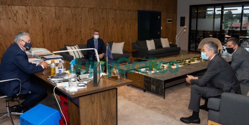Morales se reunió con los ejecutivos de Gasnor 2 Morales se reunio con los ejecutivos de Gasnor 1