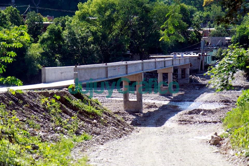 90 de avance en la obra de la pasarela de barrio Suipacha 2