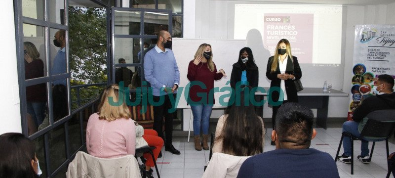 Iniciaron los talleres de frances y portugues para el turismo 1