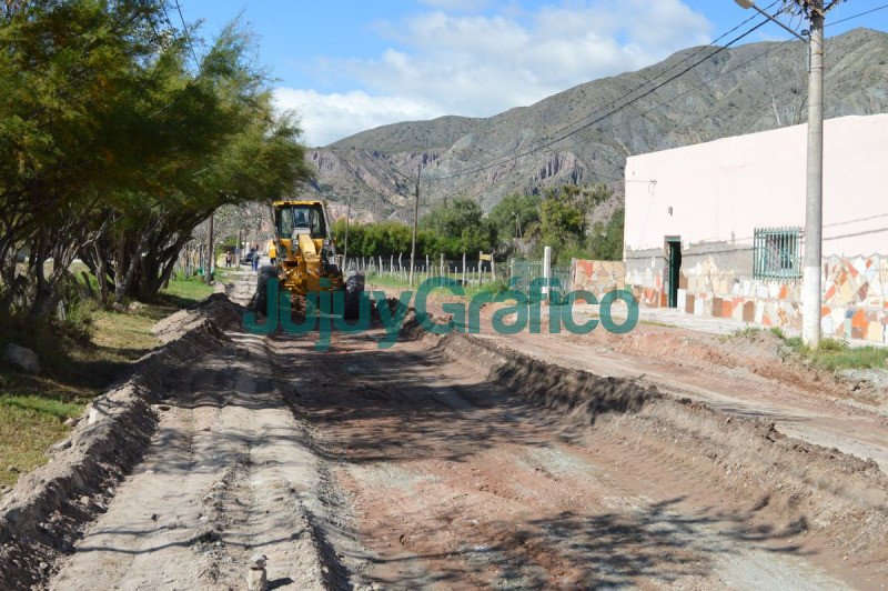 Obras de pavimentacion en avenida de Tumbaya 2