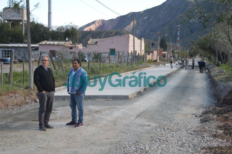 Obras en avenida y asistencia para la hosteria en Tumbaya 1