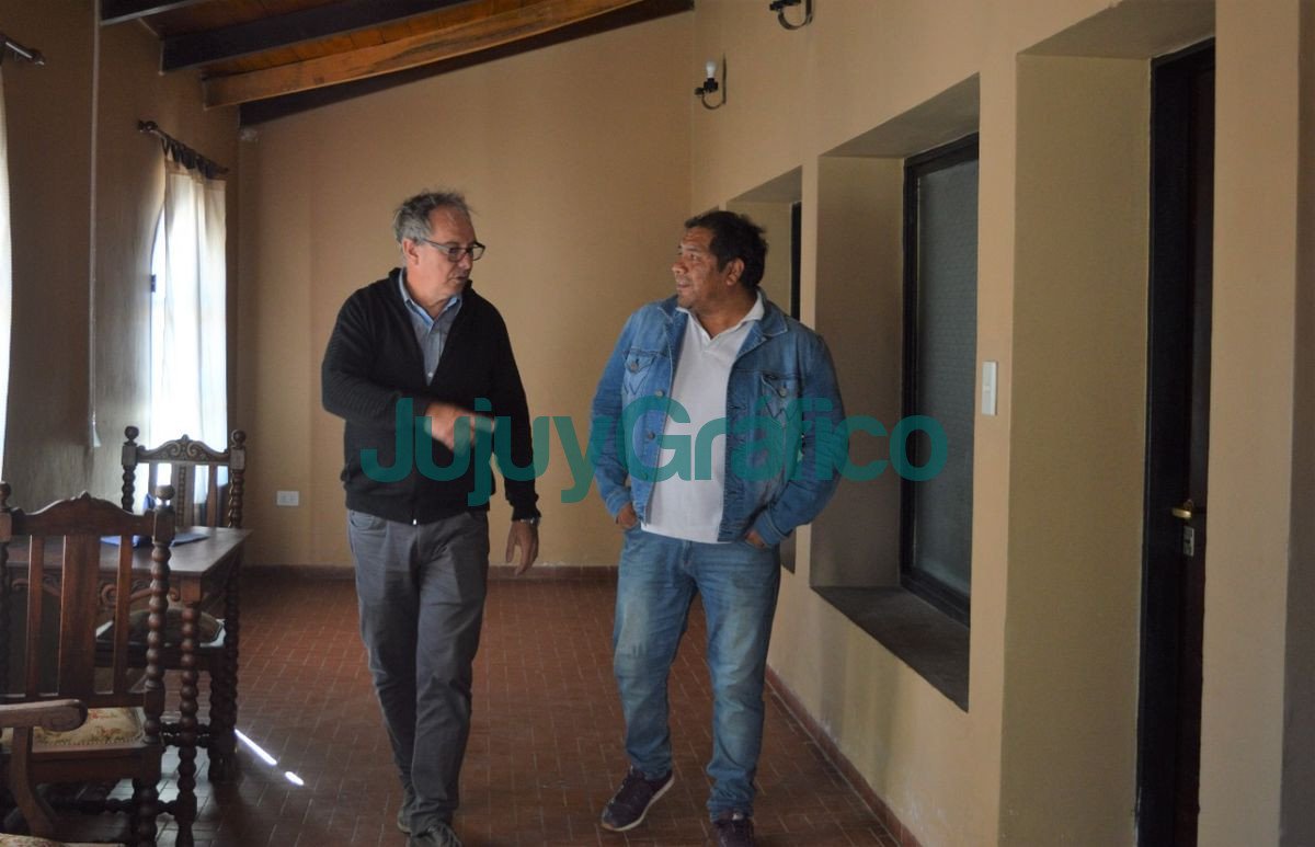 Obras en avenida y asistencia para la hosteria en Tumbaya 3