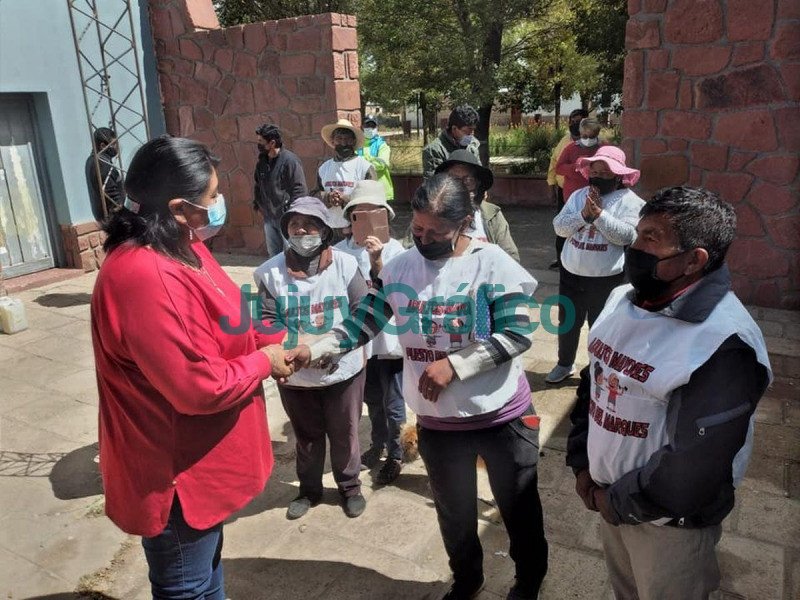 Sarapura visito el Centro de Adultos Mayores de Puesto del Marques 2