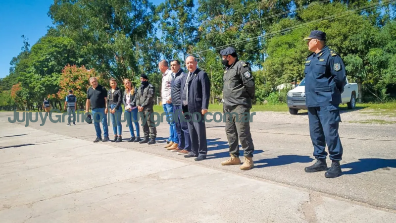 Entrega de unidades móviles a la Policía Rural 2 Entrega de unidades moviles a la Policia Rural 2