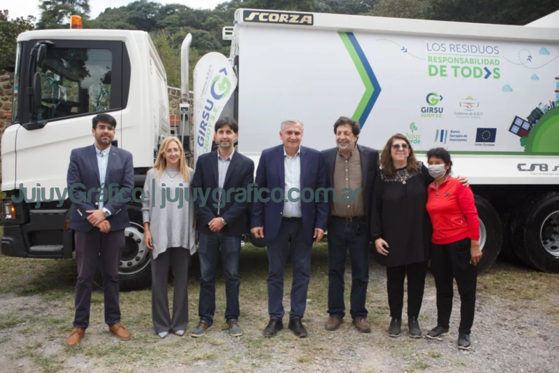Morales entrego un camion recolector en Yala 2