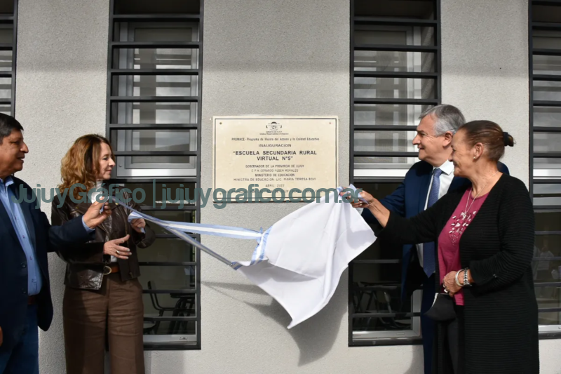 Morales inauguró en El Milagro un secundario por del PROMACE 3 Morales inauguro en El Milagro un secundario por del PROMACE 3