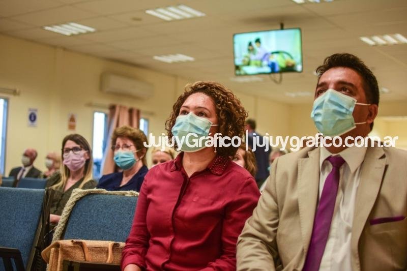 Tras dos años, los testigos de Jehová reanudan sus reuniones presenciales 4 Tras dos anos los testigos de Jehova reanudan sus reuniones presenciales 3