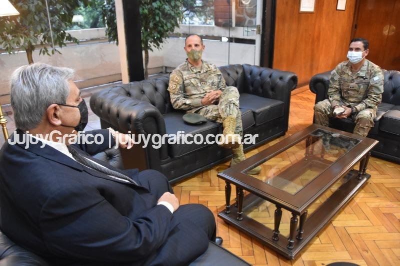 Visita protocolar del comandante de la 1ª División de Ejército Argentino 2 Visita protocolar del comandante de la 1a Division de Ejercito Argentino 3