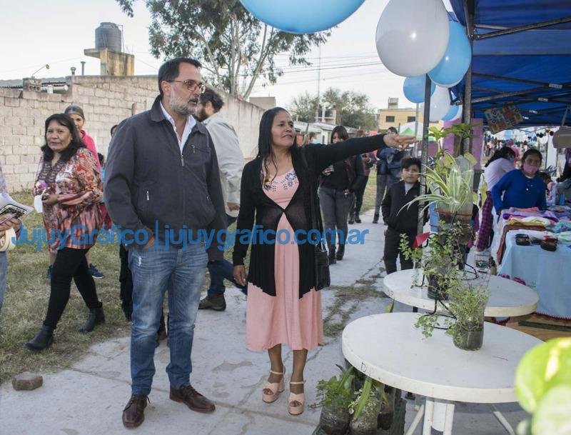 Aniversario del barrio 68 Viviendas y asunción de autoridades 4 Aniversario y Asuncion de nuevas autoridades del barrio 68 Viviendas 3 1