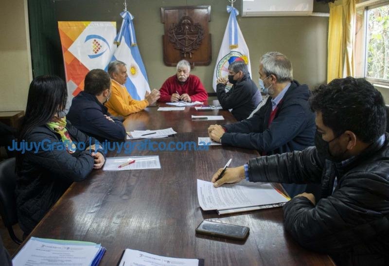 Buscan ampliar recorridos y nuevas líneas de colectivos en San Salvador 21 Buscan ampliar recorridos y nuevas lineas de colectivos en San Salvador 1