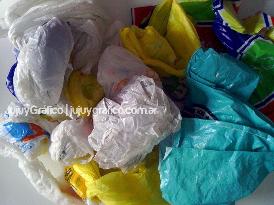Buscan prohibir las bolsas de plasticos de un solo uso
