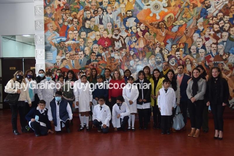 Escuelas capitalinas visitaron la Legislatura de Jujuy 2