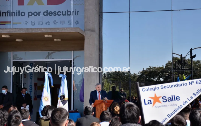 Reapertura de Infinito por Descubrir 2 Reapertura de Infinito por Descubrir1