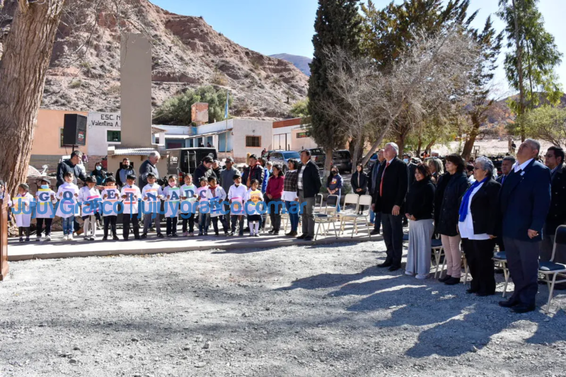 Morales inauguró la escuela de Hornillos construida con la renta de Cauchari 15 Morales inauguro la escuela de Hornillos construida con la renta de Cauchari 1