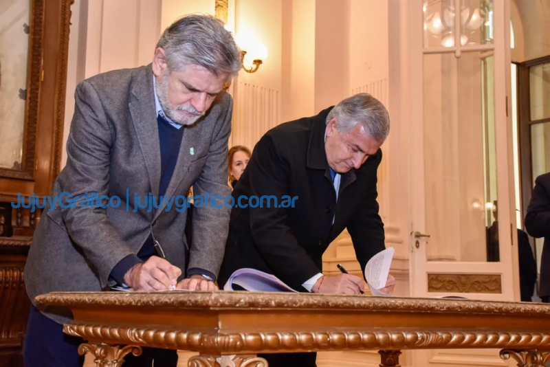 Morales y Filmus firmaron convenios sobre matriz energetica 3