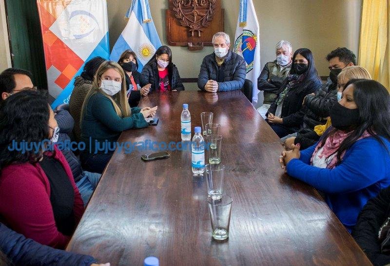 Reunión con las nuevas autoridades del Consejo Vecinal 1 Reunion con las nuevas autoridades del Consejo Vecinal 3