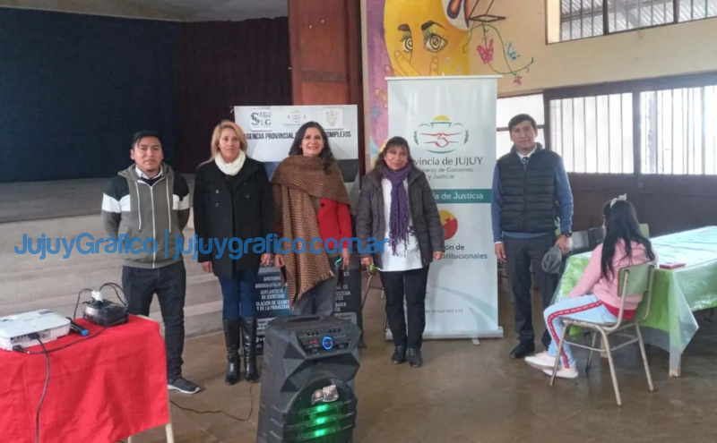 Charla sobre de grooming y cyberbullying en Yala y Lozano 2 Charla sobre de grooming y cyberbullying en Yala y Lozano 2