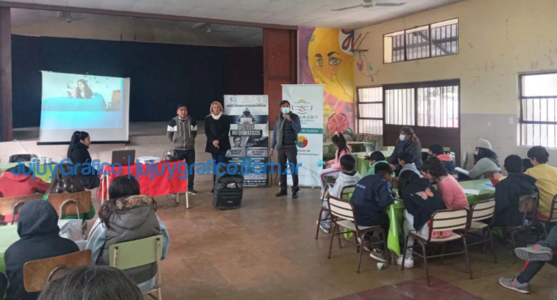 Charla sobre de grooming y cyberbullying en Yala y Lozano 21 Charla sobre de grooming y cyberbullying en Yala y Lozano 3