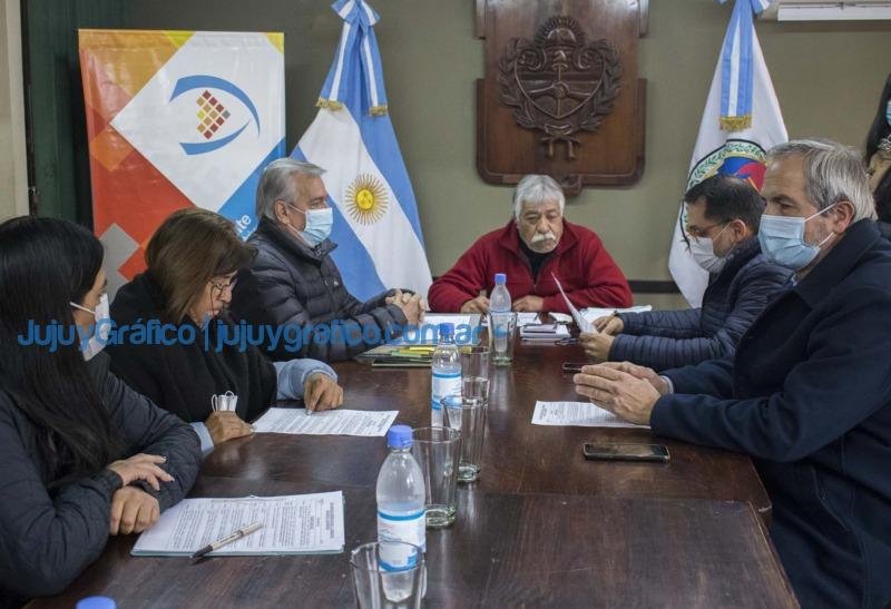 El Concejo Capitalino recibió al secretario municipal de Servicios Públicos 1 El Concejo Capitalino recibio al secretario municipal de Servicios Publicos 4