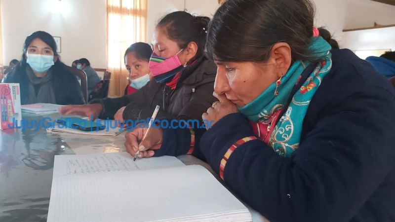El gobierno de Jujuy desmintió que prohíbe las lenguas indígenas 1 El gobierno de Jujuy desmintio que prohibe las lenguas indigenas 2
