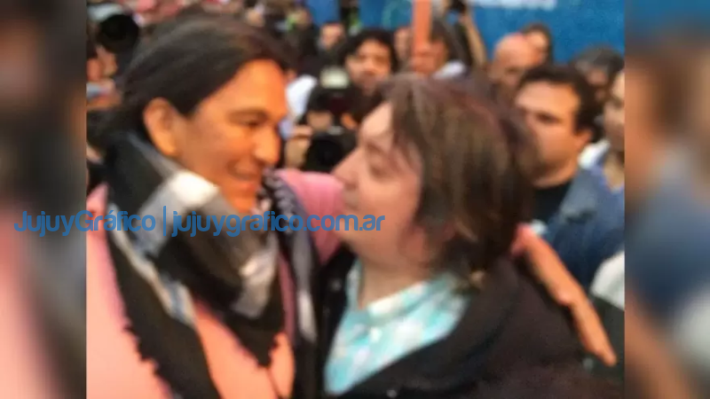 Historicamente Milagro Sala y Maximo Kirchner evitaron las fotografias. Aqui una excepcional de mala calidad. RealPolitk