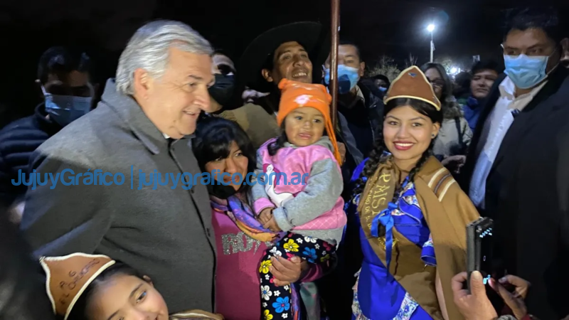 Morales y Jorge inauguraron la pasarela entre Campo Verde y Suipacha 6