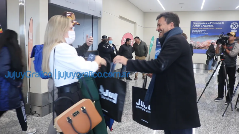 Se inauguró el vuelo Jujuy-Mendoza de Aerolíneas 3 Se inauguro el vuelo Jujuy Mendoza de Aerolineas 3
