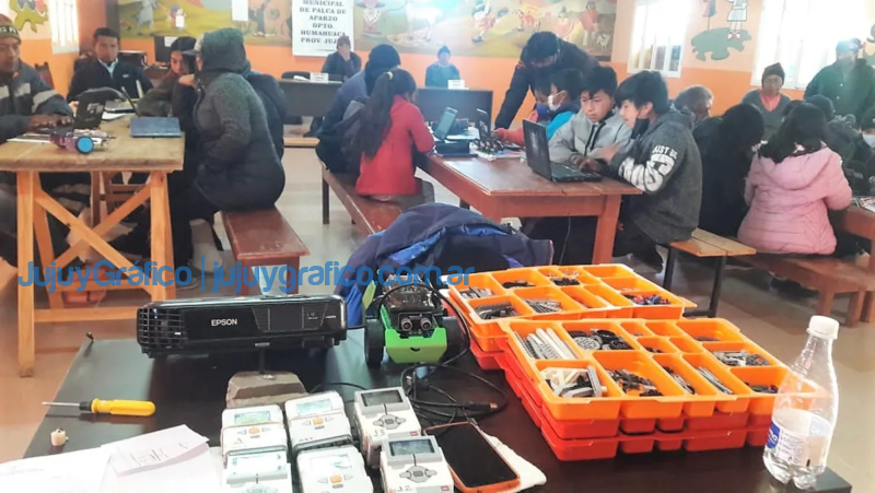 Talleres de robotica y programacion en Palca de Aparzo 4