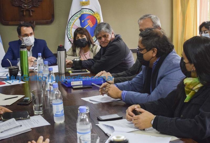Buscan la regulación de venta de medicamentos fuera de las farmacias 4 Buscan la regulacion de venta de medicamentos fuera de las farmacias 1