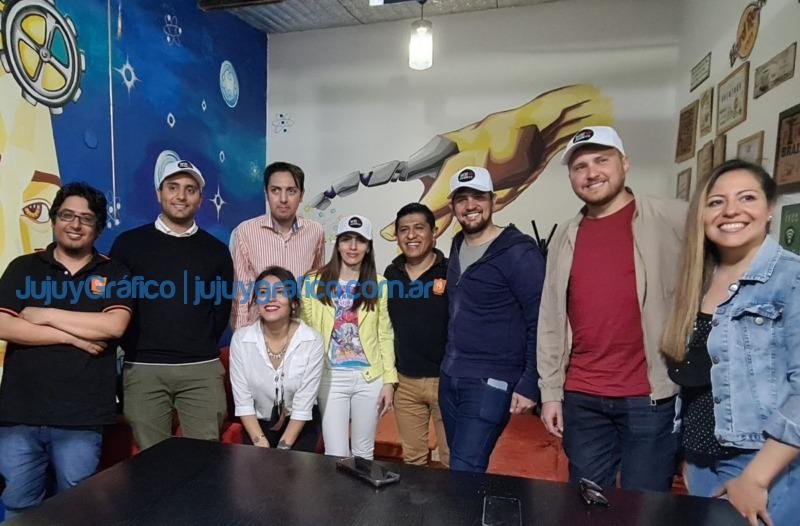 El ministro de Desarrollo Económico y Producción visitó Openix SRL 2 El ministro de Desarrollo Economico y Produccion visito Openix SRL
