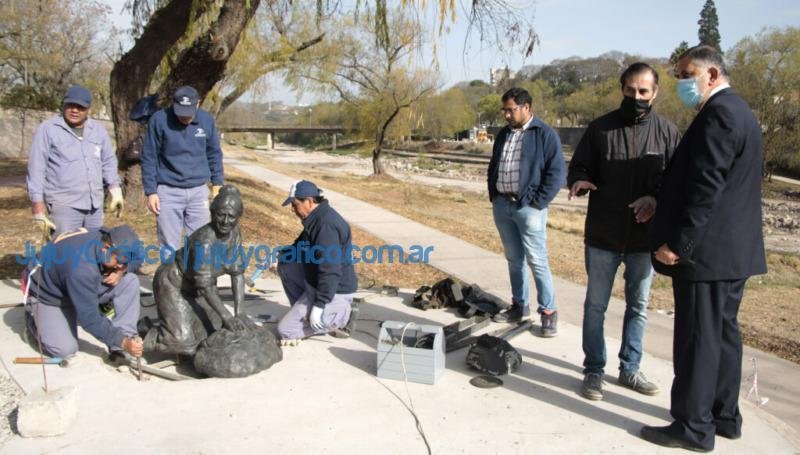 Instalaron esculturas de bronce de “Las Lavanderas” en el Parque Xibi Xibi 3 Instalaron esculturas de bronce de Las Lavanderas en el Parque Xibi Xibi 3