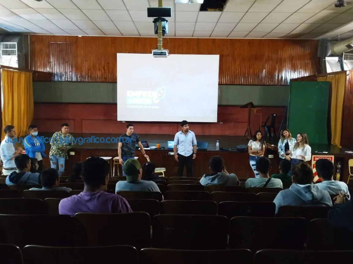 Ledesma realizó el primer hackathon para jóvenes 2 Ledesma realizo el primer hackathon para jovenes 1