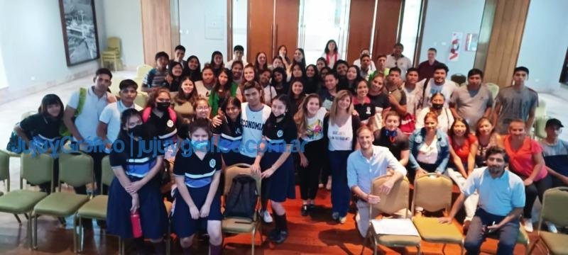 Ledesma realizó el primer hackathon para jóvenes 1 Ledesma realizo el primer hackathon para jovenes 2