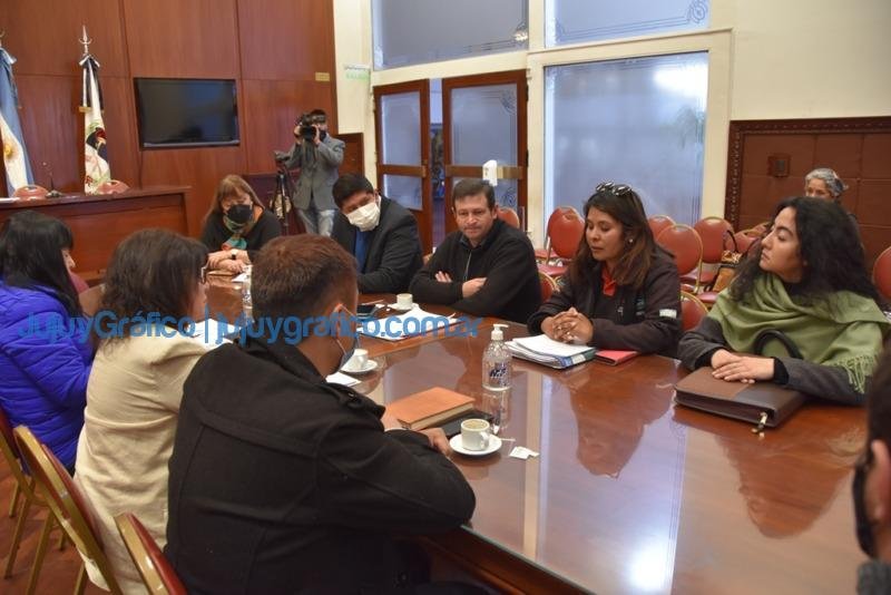 Legisladores se reunieron con la Asociacion de Guias de Turismo 2