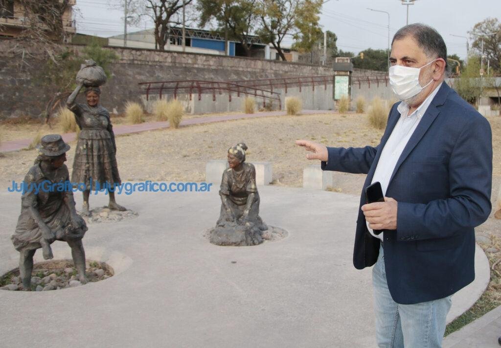 Nuevas esculturas de “Las Lavanderas” en el Parque Xibi Xibi 1 Nuevas esculturas de Las Lavanderas en el Parque Xibi Xibi 1