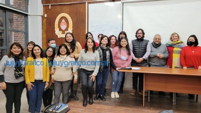 Pasantías para estudiantes avanzados de la UNJu y el Populorum 3 Pasantias para estudiantes avanzados de la UNJu y el Populorum 3