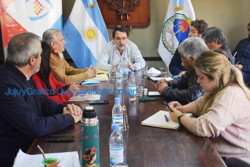 Reunión para acelerar el proyecto de Emergencia Funeraria 6 Reunion para acelerar el proyecto de Emergencia Funeraria 1