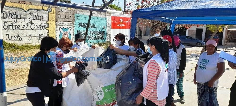 Extienden plazo para registrar a vecinos que quieran sumarse a “Promotores Ambientales” Vecinos realizaron servicios a la comunidad para compensar deudas 1