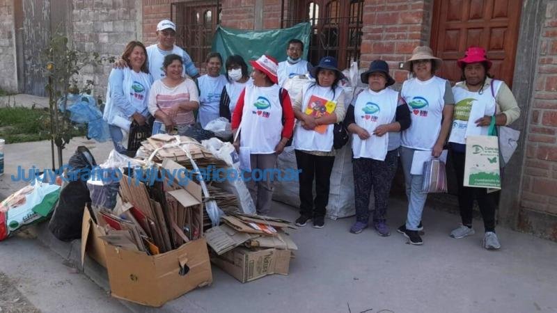 Vecinos realizaron trabajos comunitarios para compensar deudas impositivas 3 Vecinos realizaron servicios a la comunidad para compensar deudas 2