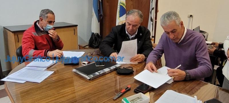 Vialidad licito obras de repavimentacion para la RP53