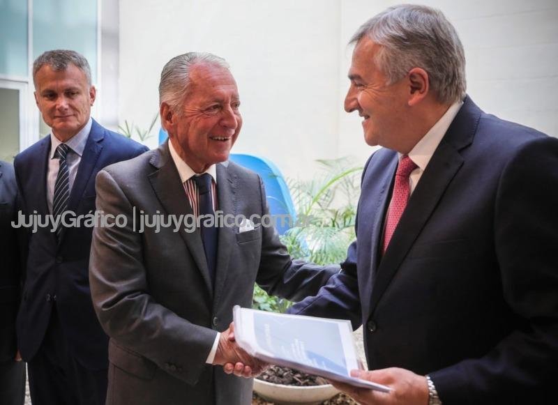 Morales almorzó con las Unión Industrial Argentina 2 Morales almorzo con las Union Industrial Argentina 2