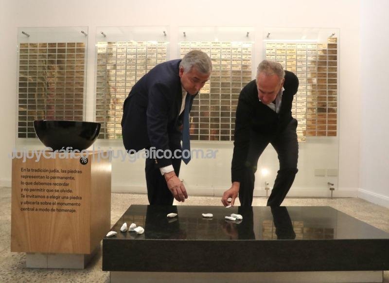 Morales recibió la propuesta preliminar de diseño del Teatro Ciudad de las Artes 3 Morales recibio la propuesta preliminar de diseno del Teatro Ciudad de las Artes 1